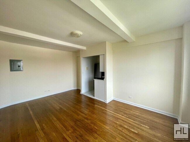 AMSTERDAM AVENUE in New York, NY - Building Photo - Building Photo