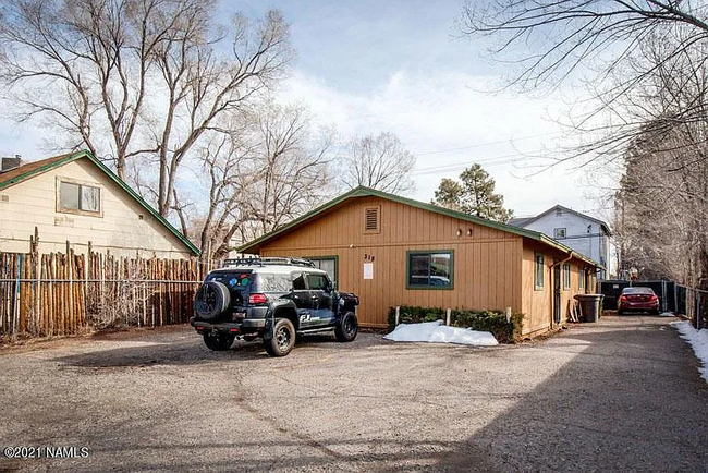 318 S O'Leary St in Flagstaff, AZ - Foto de edificio - Building Photo