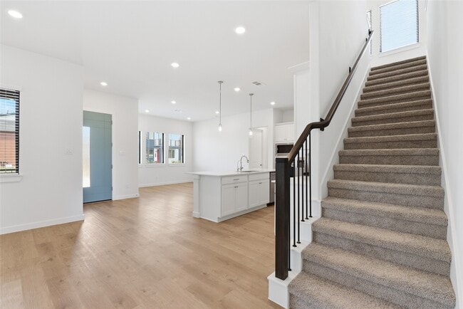 property at 3220 Loam Ln