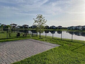 5553 Quiet Lake Pl in Westlake, FL - Building Photo - Building Photo
