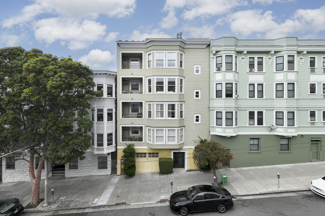 1610 Sacramento St in San Francisco, CA - Building Photo