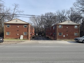 4820-4824 Stewart Ave in Cincinnati, OH - Building Photo - Building Photo