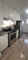 61 Ballantyne Ave in Cambridge, ON - Building Photo