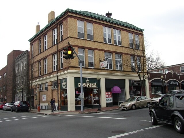 242-246 Union St in New Bedford, MA - Building Photo