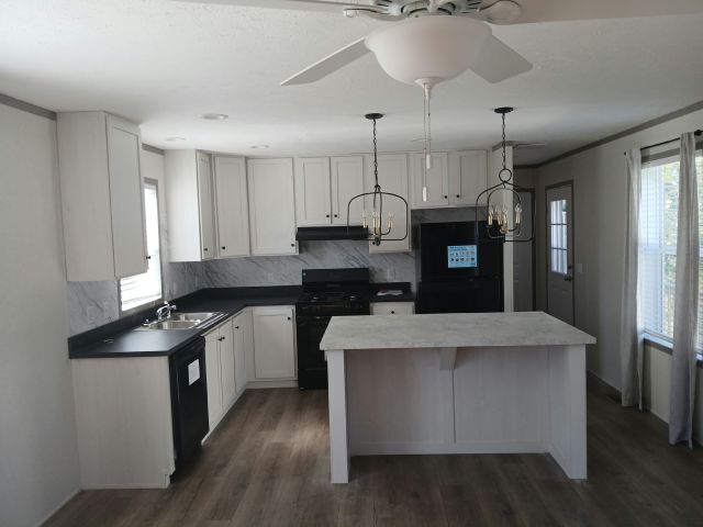 60 Bel-Aire Dr in Madison, WI - Building Photo