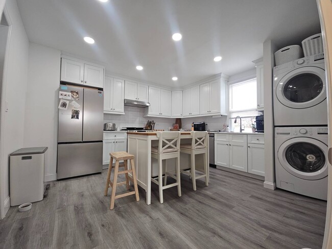 property at 23-25-25 Lincoln St