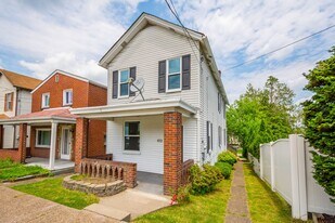 410 N 4th St in Clairton, PA - Building Photo