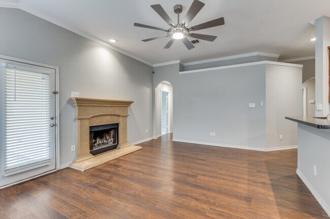 12409 Shine Ave in Rhome, TX - Building Photo - Building Photo