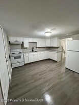 15 Amity Ct in Scranton, PA - Building Photo