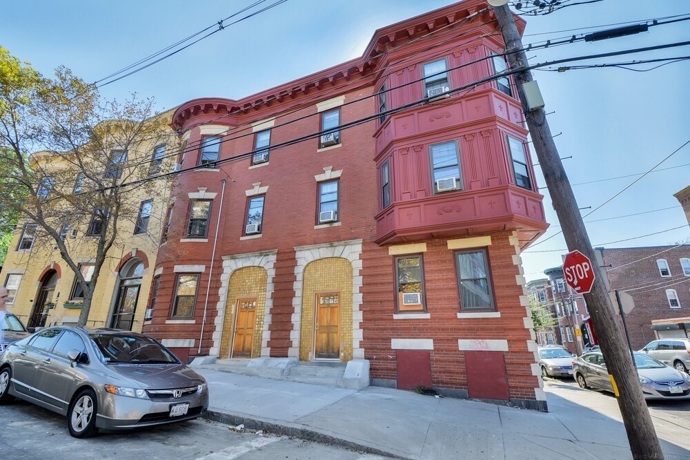 69-71 Congress Ave in Chelsea, MA - Building Photo