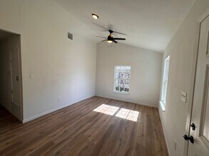 2123 Burnett Ave in Waco, TX - Building Photo - Building Photo