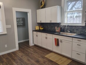 1120 Rigsby Ave, Unit 1 in San Antonio, TX - Building Photo - Building Photo