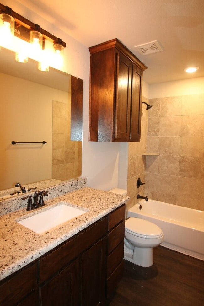 1328 White Sand Dr in Azle, TX - Building Photo - Building Photo
