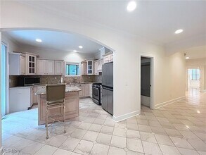 2033 Fairview in Cleveland, OH - Building Photo - Building Photo