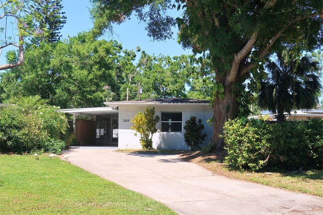 property at 1213 51st Ave N