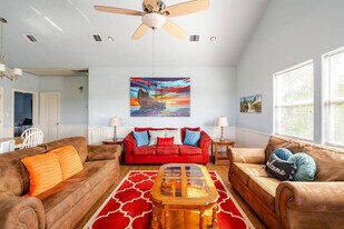 948 Kahla Dr in Port Bolivar, TX - Building Photo