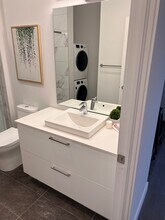 Les Appartements Henri-Julien in Montréal, QC - Building Photo - Building Photo