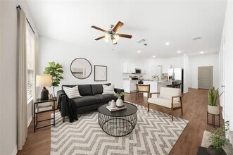 114 Brookline Dr in Terrell, TX - Building Photo - Building Photo