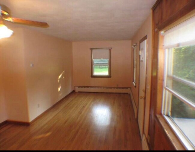 515 N Eagleville Rd photo'