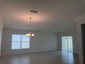 711 Scrub Oak Hammock Rd in Davenport, FL - Building Photo - Building Photo