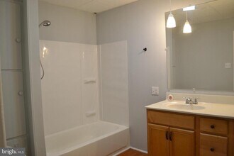 24 N Charlotte St-Unit -201 in Pottstown, PA - Building Photo - Building Photo