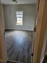 15 Warsaw Ave, Unit 1 in Manchester, NH - Building Photo - Building Photo