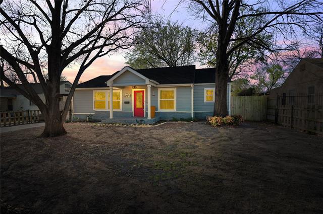 property at 2524 Watauga Rd