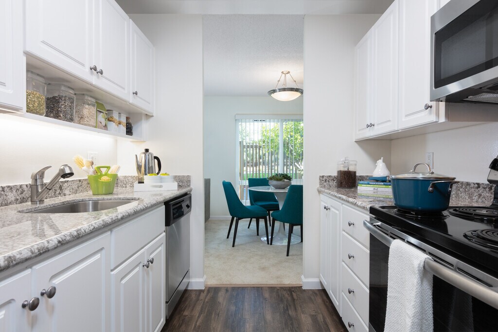 Oak Creek Apartments Palo Alto, CA Apartments For Rent