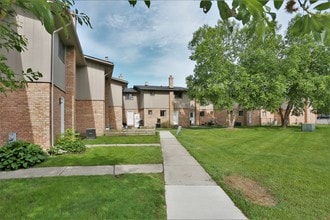 Amber's Starr Townhouses in Royal Oak, MI - Foto de edificio - Building Photo