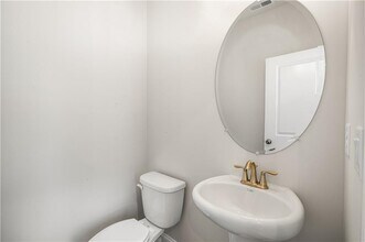 2567 Astaire Ct NW in Atlanta, GA - Building Photo - Building Photo