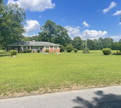 5948 Pygatt Rd in Effingham, SC - Building Photo - Building Photo