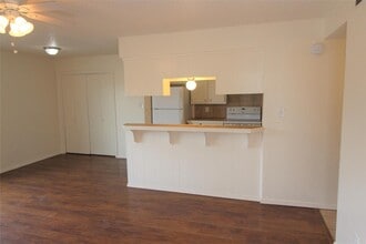 1315 Glen Oaks Dr in Norman, OK - Building Photo - Building Photo