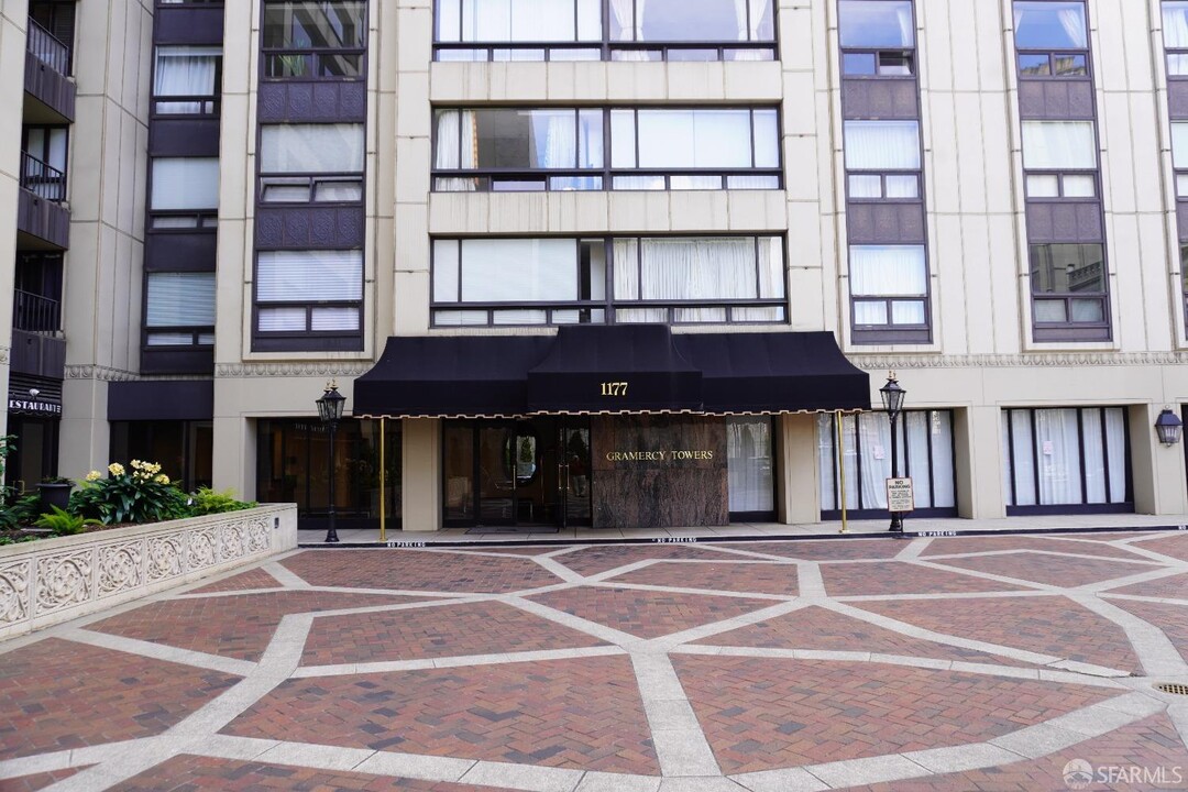 1177 California St in San Francisco, CA - Building Photo
