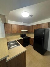 170 W 28th St-Unit -A in Riviera Beach, FL - Building Photo - Building Photo