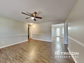 812 Hepplewhite Ct in Fuquay Varina, NC - Building Photo - Building Photo