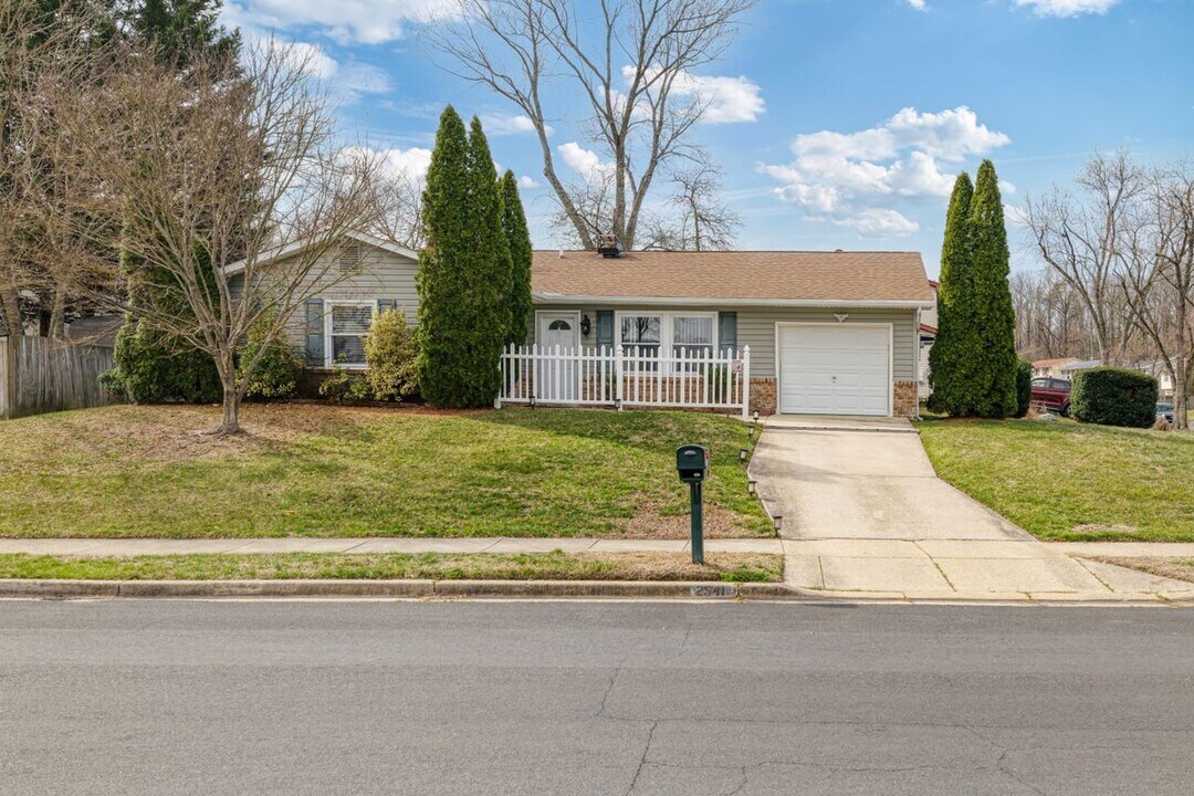 2541 Symphony Ln in Gambrills, MD - Building Photo