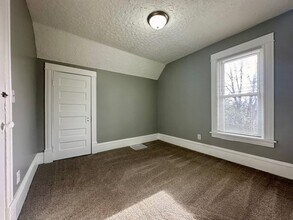 1336 N Morgan Ave in Minneapolis, MN - Building Photo - Building Photo