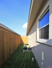 508 Downing Ave, Unit 3 in Edinburg, TX - Building Photo - Building Photo