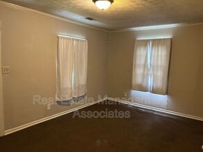 243 Spring St in Griffin, GA - Building Photo - Building Photo