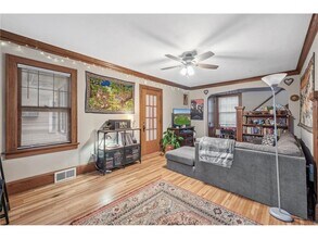 811 Snelling Ave N in St. Paul, MN - Building Photo - Building Photo