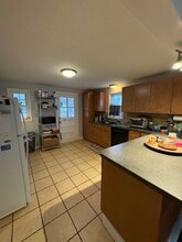 94 Branford St in Manchester, CT - Foto de edificio - Building Photo