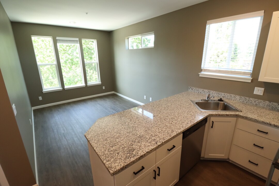 488 Strand Ave SE, Unit 488 #301 in Salem, OR - Foto de edificio