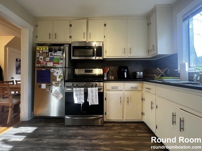 24 Ridgemont St, Unit 2 in Boston, MA - Building Photo - Building Photo
