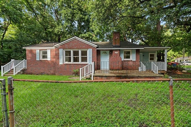 property at 5056 Piedmont Ave