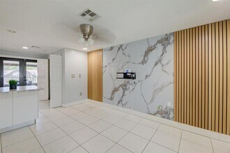 1240 Peri St in Opa Locka, FL - Building Photo - Building Photo