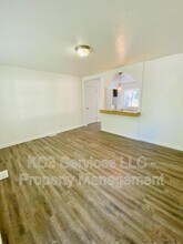 9303 Stark Ave in Kansas City, MO - Building Photo - Building Photo