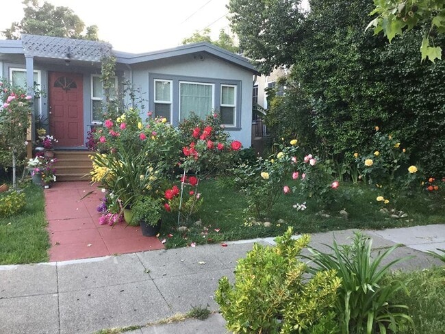 156 Duane St in Redwood City, CA - Building Photo - Building Photo