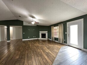 2198 Hagood Loop in Crestview, FL - Building Photo - Building Photo