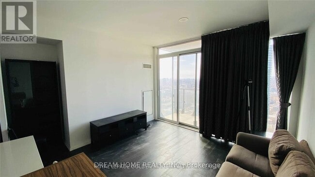 75 St Nicholas St in Toronto, ON - Building Photo - Building Photo