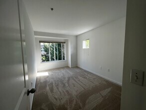 21269 SE 42nd Pl in Issaquah, WA - Foto de edificio - Building Photo